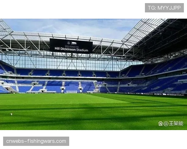 埃弗顿新主场启用：布拉姆利-摩尔码头体育场的现代化设施